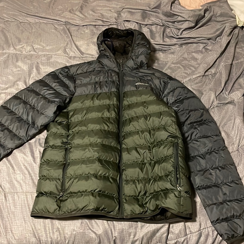 Eddie Bauer puffer size large